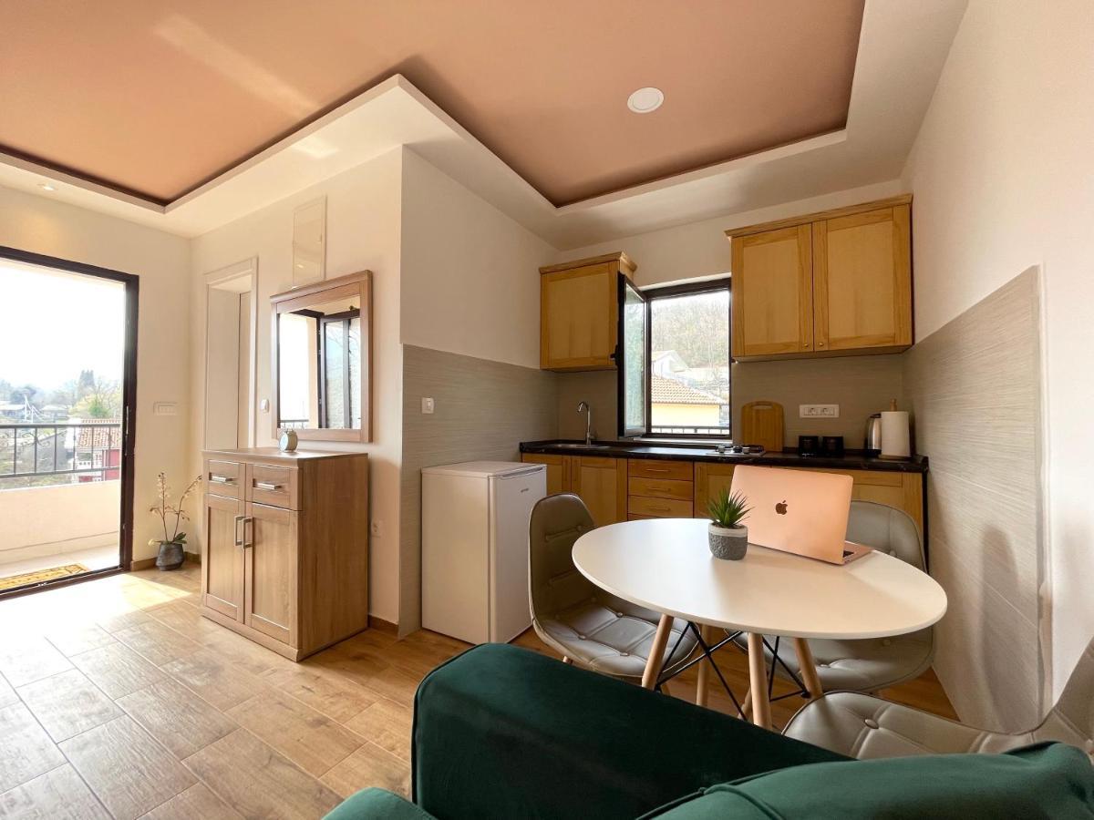 Apartments Four Countesses ヴィルパザル エクステリア 写真